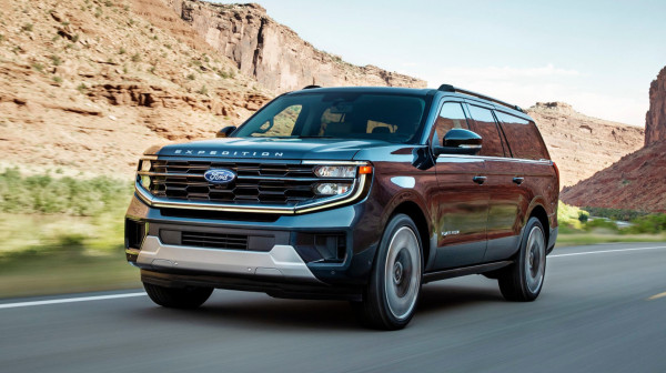 Ford opozvao 422.000 vozila u SAD – zbog kvara brisača