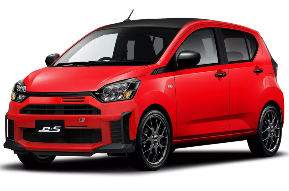 Džepni hot hatch iz kuhinje Toyote: Ima samo 3,4 m i motor od 660 kubika FOTO