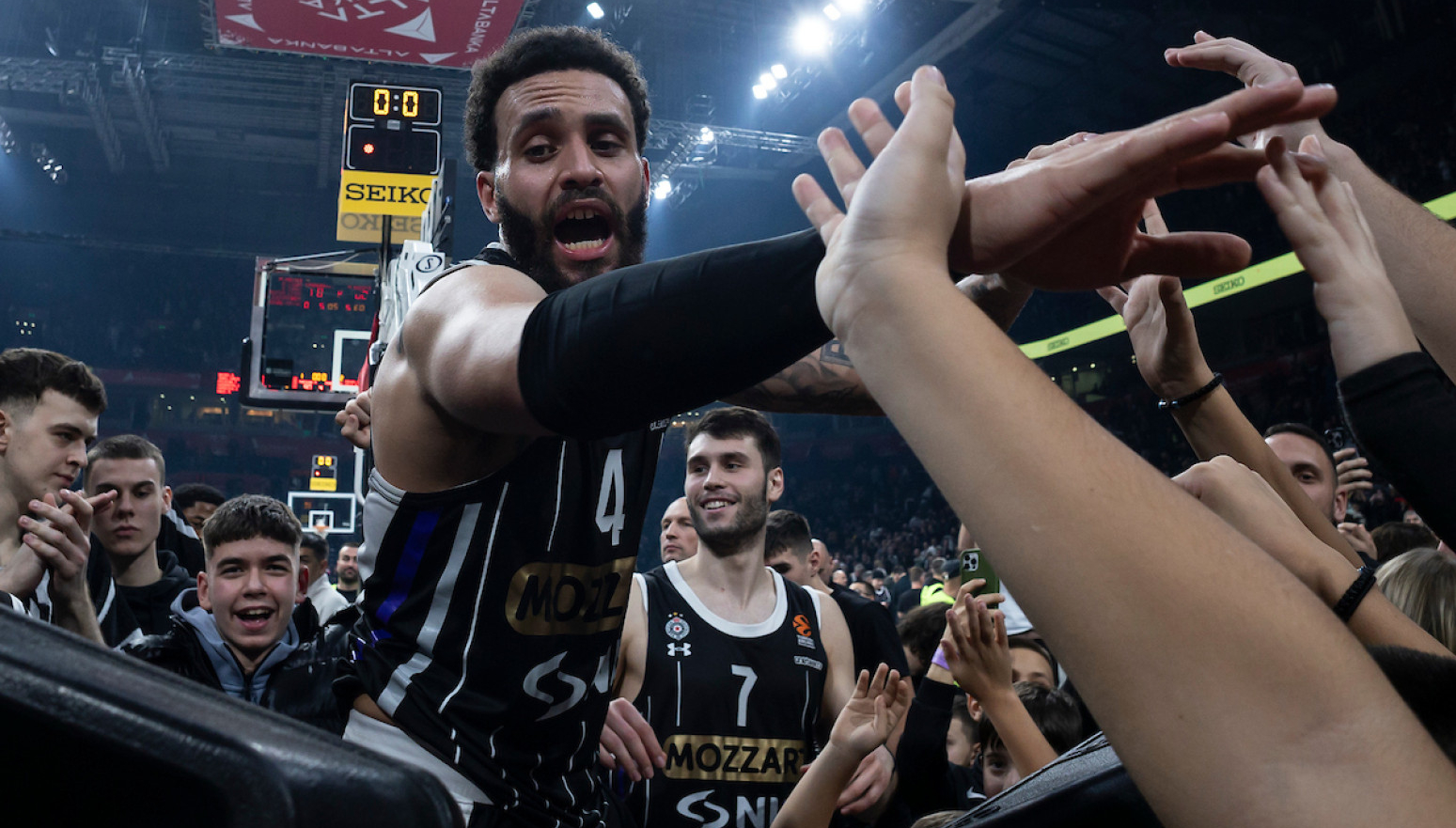 Vašington "zatrpao" Fener, Partizan prekinuo crni niz; Šarunasov asistent nasmejao sve