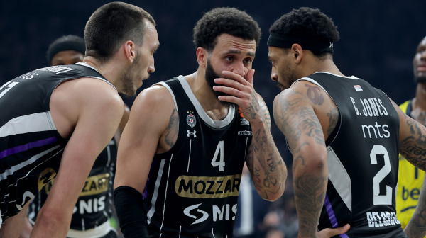 B92.sport skener: Jedan čovek i jedan "čas košarke" FOTO/VIDEO