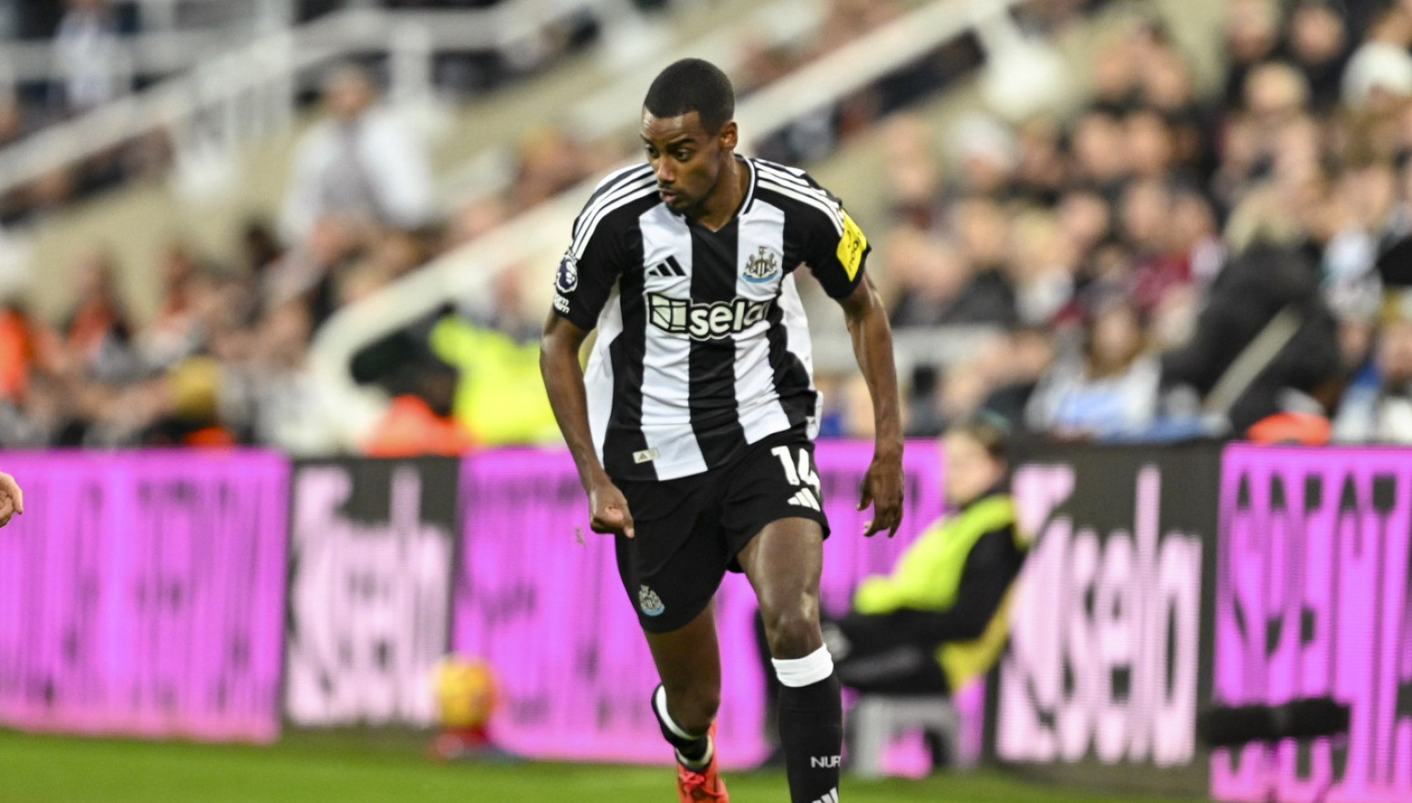 Aleksander Isak najbolji igrač Premijer lige u decembru