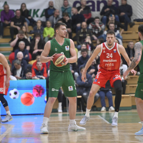 Strašne slike iz Slovenije – poplavljena dvorana Krke FOTO