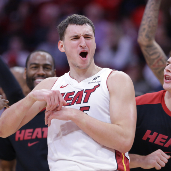 Jović prokomentarisao tuču: "Kod kuće u Srbiji sam naučio..." VIDEO