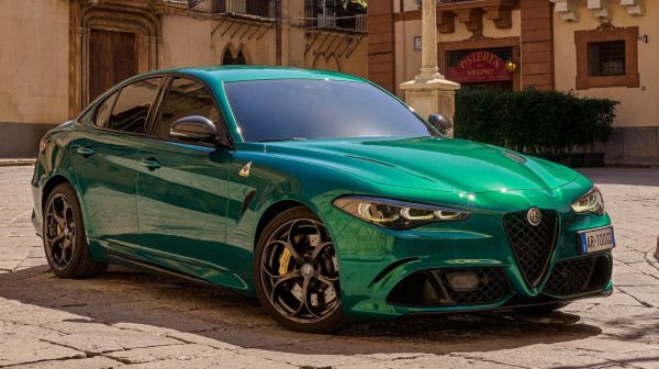 Šef dizajna Stellantisa: Kupci ponovo žele limuzine