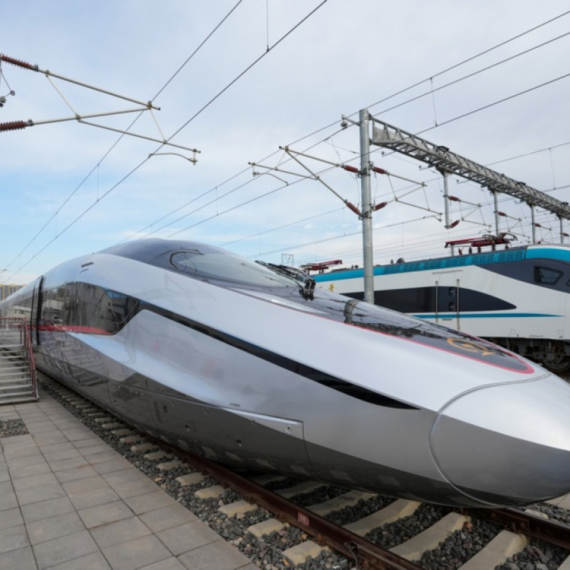 Najbrži voz na svetu dostigao brzinu od 453 km/h FOTO/VIDEO