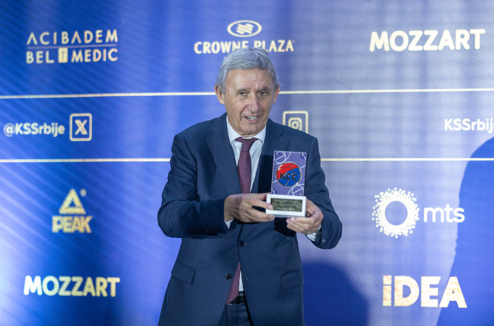 Pešić: "Ponosni na uspehe, ali gradimo poverenje, poštovanje i samopouzdanje"