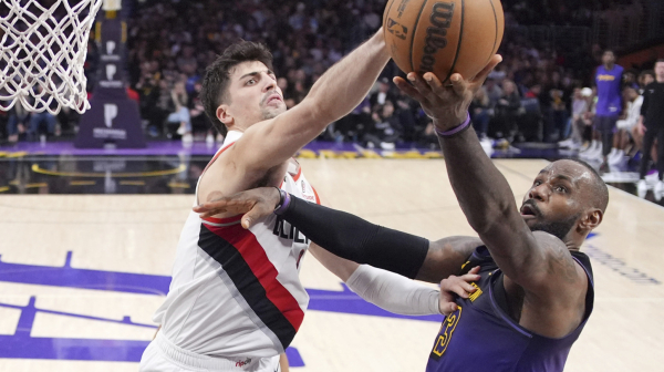 Avdija nadmudrio Lebrona – "nagrađen" tehničkom VIDEO