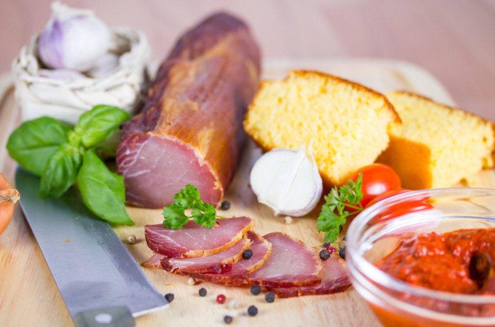 Amerikanka isprobala "balkanski doručak" i razbesnela Balkance: "Ovo me vređa" VIDEO