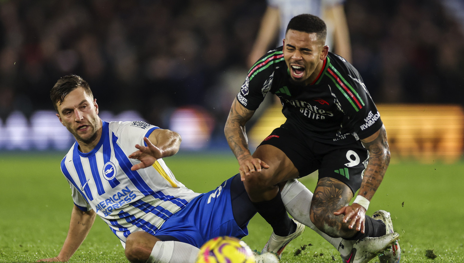 Arsenal "krao" od 16. minuta, pa ga stigla karma u Brajtonu VIDEO