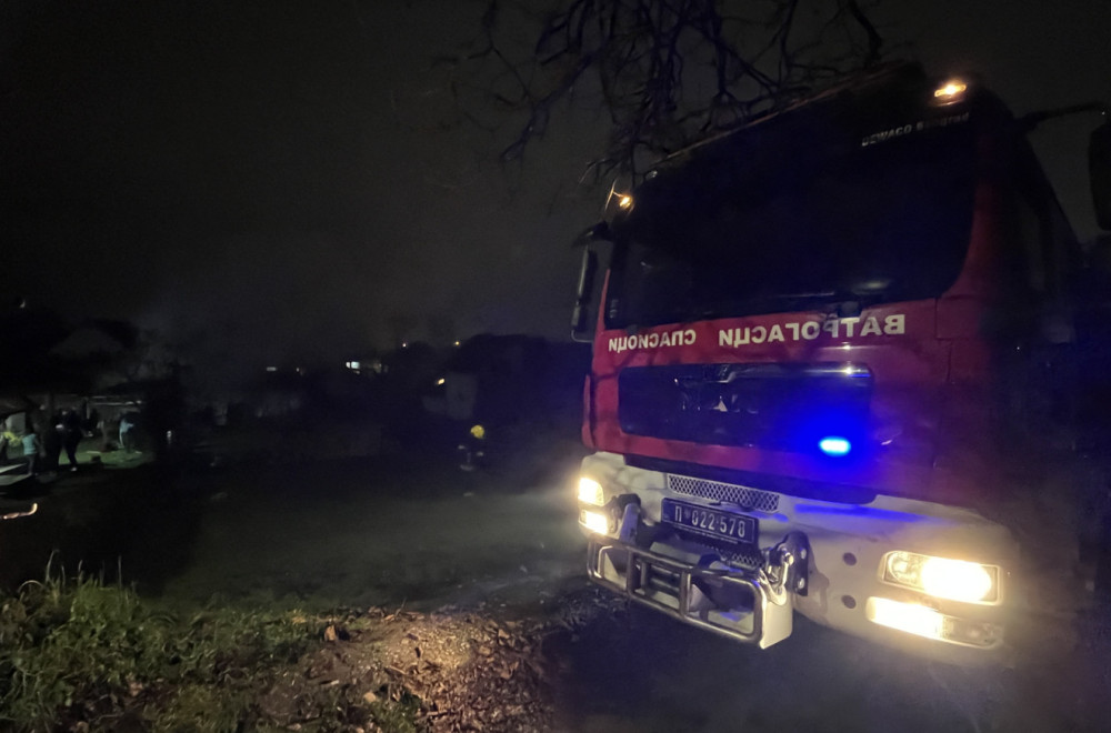 Požar u stanu u zgradi u Novom Sadu, vlasnica stana nađena mrtva