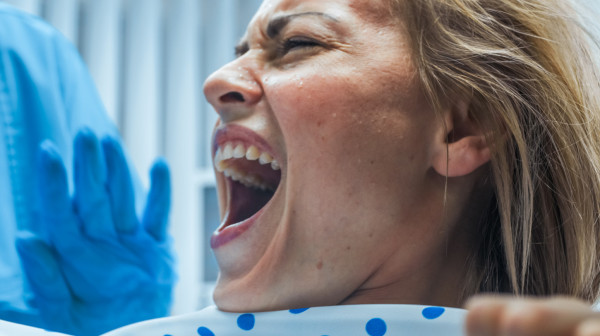 Večita dilema je rešena: Evo ko više oseća bol – muškarci ili žene