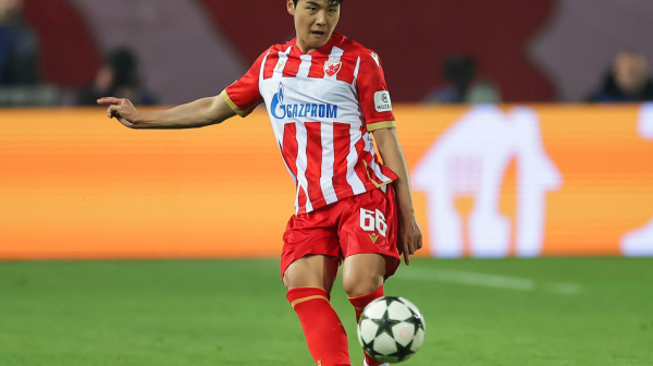 Fudbaler Zvezde morao u vojsku FOTO