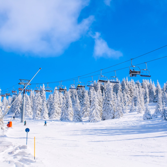 Koliko košta skijanje na Kopaoniku? Sve što treba da znate o najvećem ski centru u Srbiji FOTO