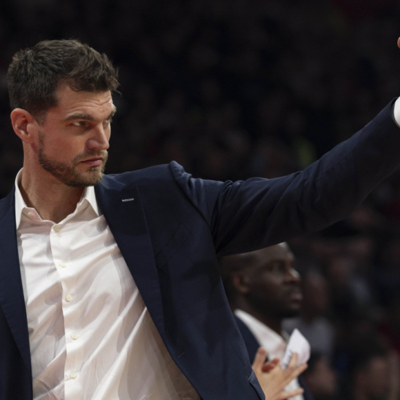 Spliter napušta Pariz da bi bio asistent