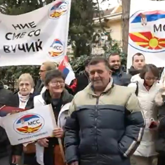 Građani Severne Makedonije podržali Vučića VIDEO