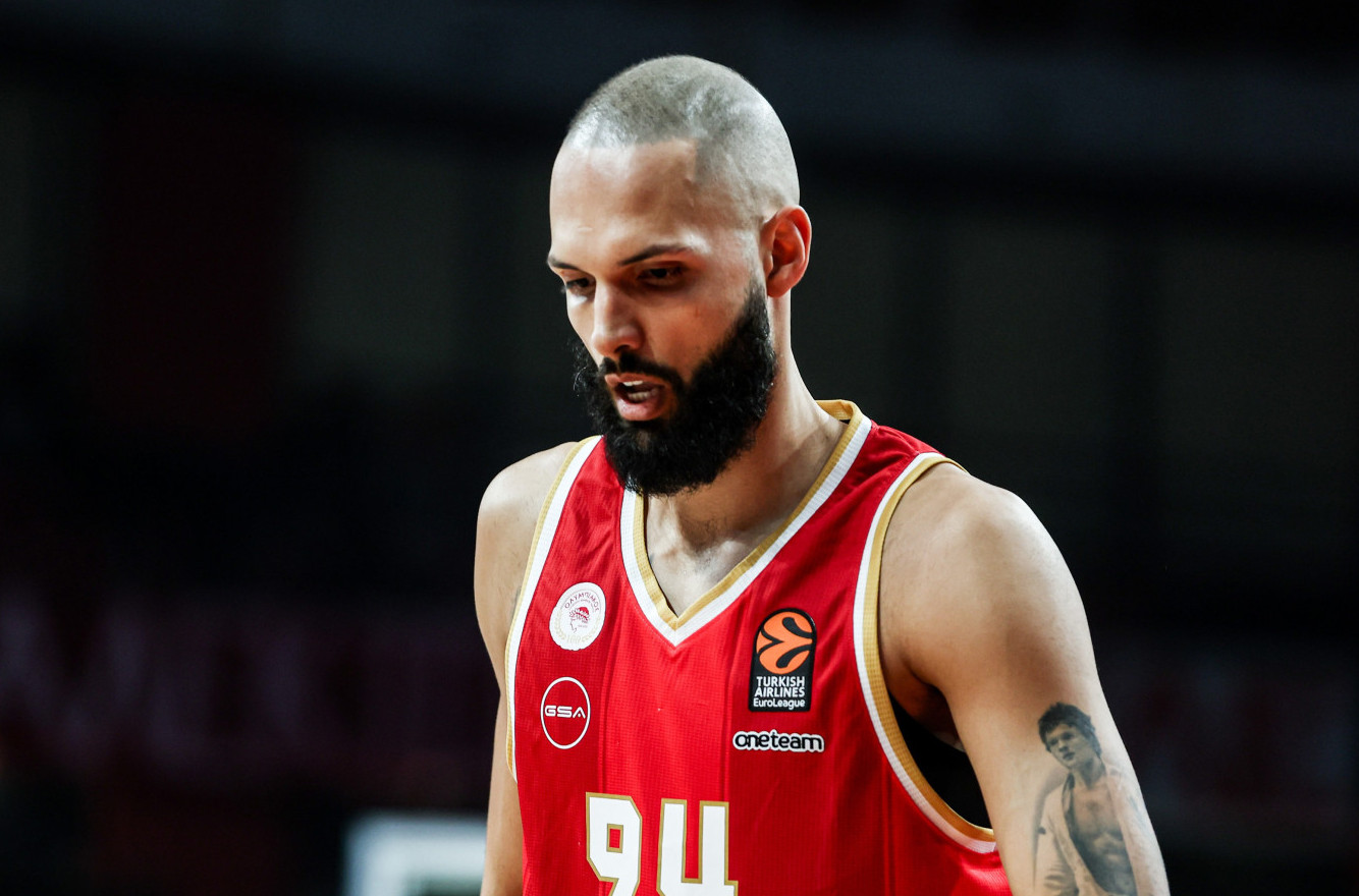 Furnijea skupo koštala vulgarnost u OAKA Areni