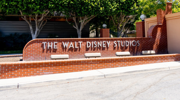 Dizni otpušta hiljadu ljudi