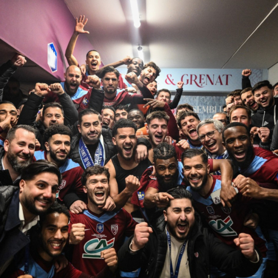 Matić dao gol, a Lion ispao od petoligaša! "Sutra ujutro moram na predavanja" VIDEO