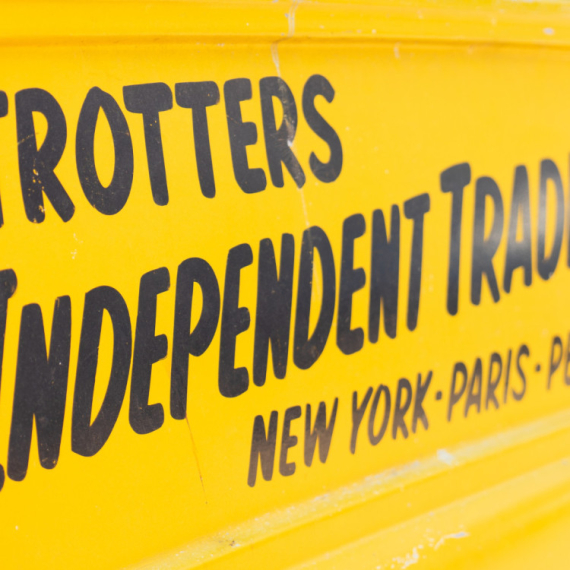 Aukcija za rekvizit iz "Mućki": Prodat po sedam puta većoj ceni od očekivane