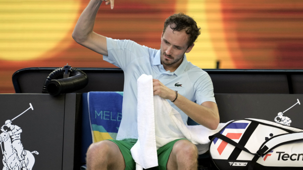 Australijan open papreno kaznio Medvedeva VIDEO