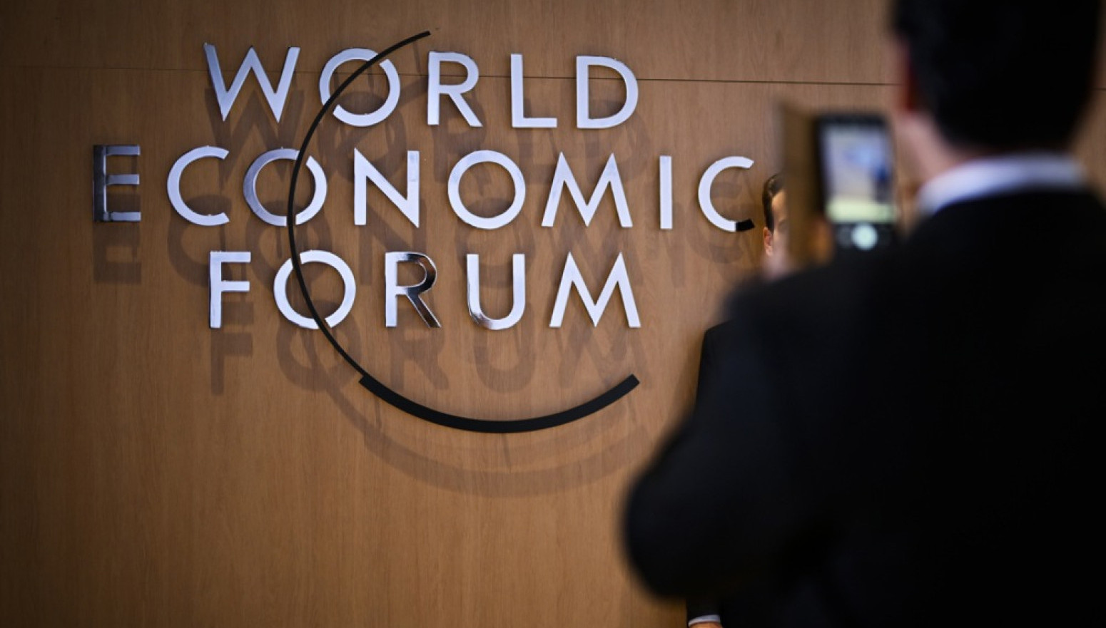 Počeo forum u Davosu: Tramp bi mogao da uspori svetsku energetsku tranziciju