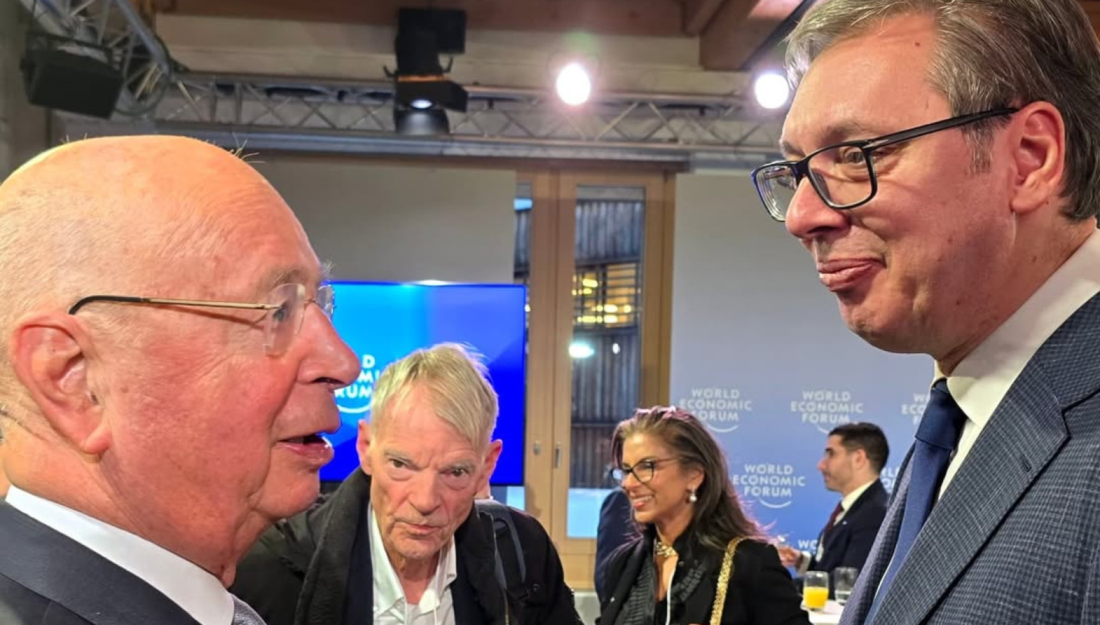 Vučić u Davosu: Razgovor sa Klausom Švabom o ključnim temama WEF25 FOTO
