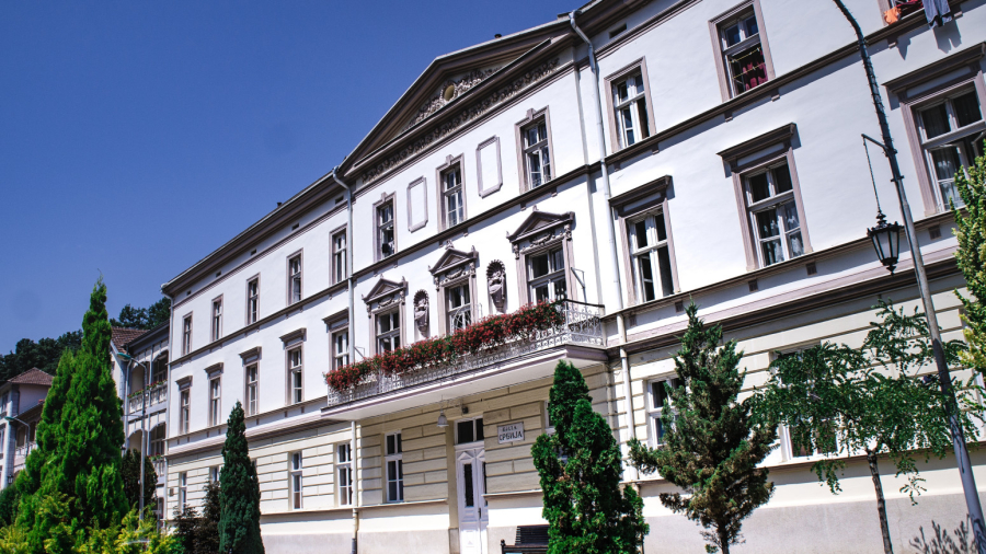 Ovu banju u Srbiji porede sa Islandom, a nalazi se samo dva sata vožnje od Beograda