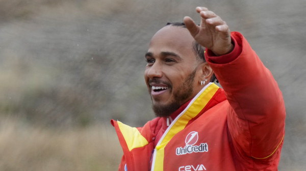 Hamilton prvi put u Ferariju: "Bilo je uzbudljivo i emotivno"