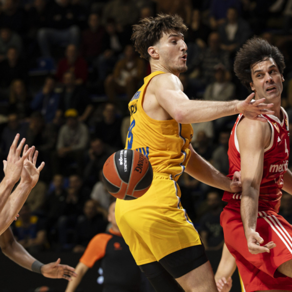 Ne pomaže ni Teova magija – Makabi održao Zvezdi čas košarke; "Ravno i bez energije"