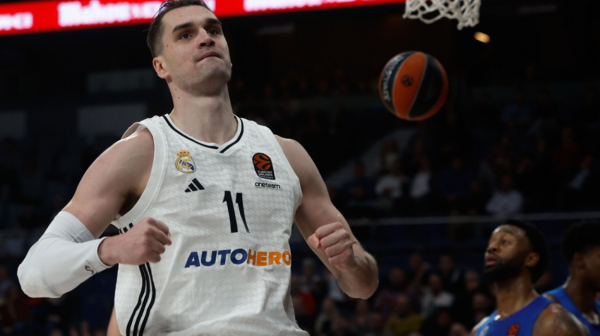 Neverovatni Mario Hezonja – uz zvuk sirene za pobedu! VIDEO