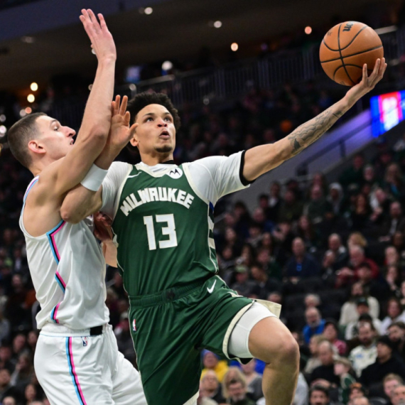 Jovićev meč kog se niko neće sećati – Majami od plus 15 do minus 29