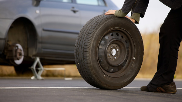 Mnoga nova vozila nemaju rezervni točak: Šta proizvođači time dobijaju, a šta vozači gube