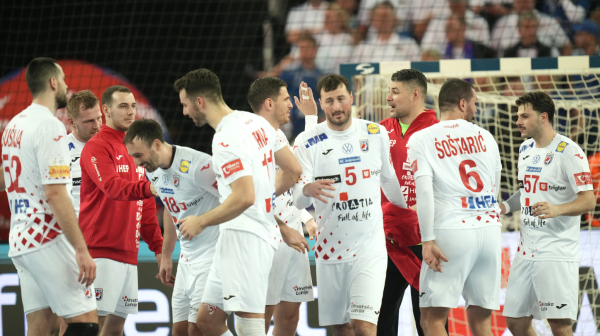 Moćni Hrvati sa Islanđaninom izrešetali Island u Zagrebu