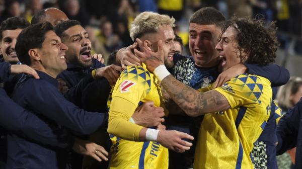 Haos na ostrvu – 104 minuta nervoznog fudbala, kartonijada i Januzaj za spas