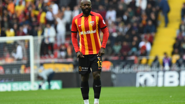 Nesvakidašnja scena – ošamario saigrača, sudija ga isključio VIDEO