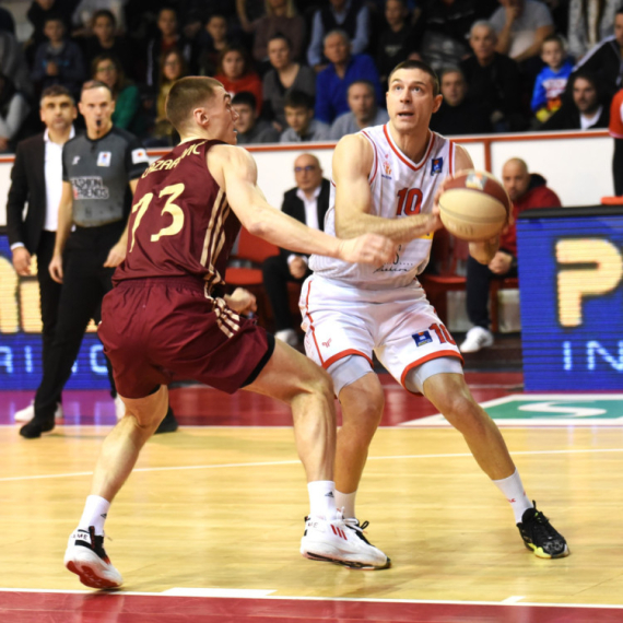 Debakl FMP-a u Čačku – šuterska klinika Amerikanca i Litvanca