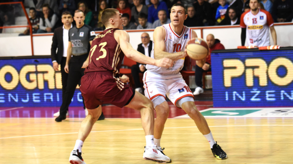 Debakl FMP-a u Čačku – šuterska klinika Amerikanca i Litvanca