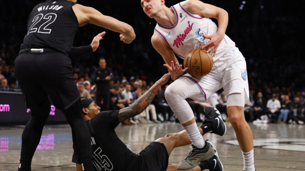 Nikola Jović blistao u pobedi Majamija VIDEO