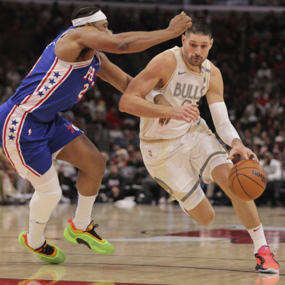 Sjajna partija Vučevića nedovoljna Bulsima - Hjustonu šuterski obračun protiv Klivlenda VIDEO