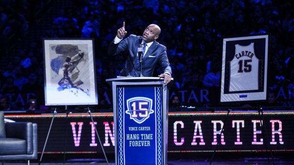 Bruklin povukao Karterov dres VIDEO