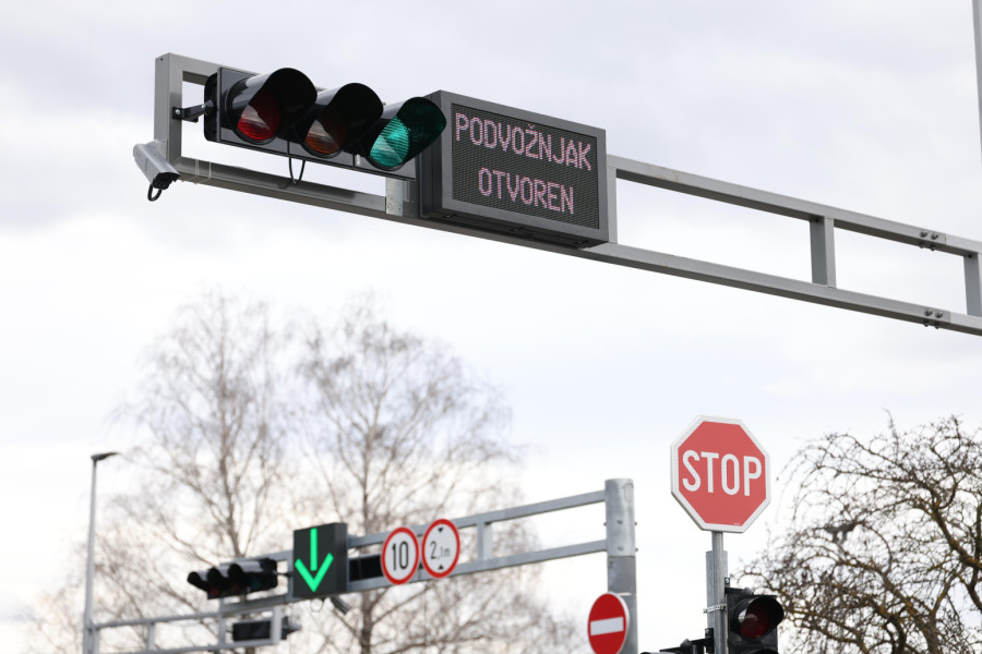 Nesvakidašnje rešenje u Zagrebu: Jednosmerni put, ali se smer menja! FOTO