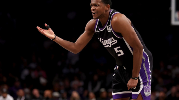 Šok u Sakramentu – Foks odlazi