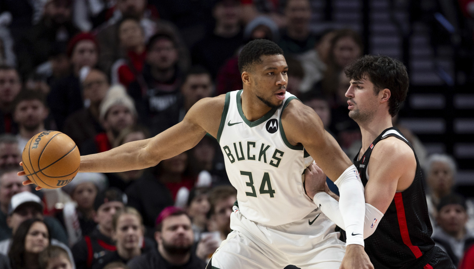 "Brutalan" okršaj: Janis 39 – Avdija 30 i pobeda Portlanda VIDEO