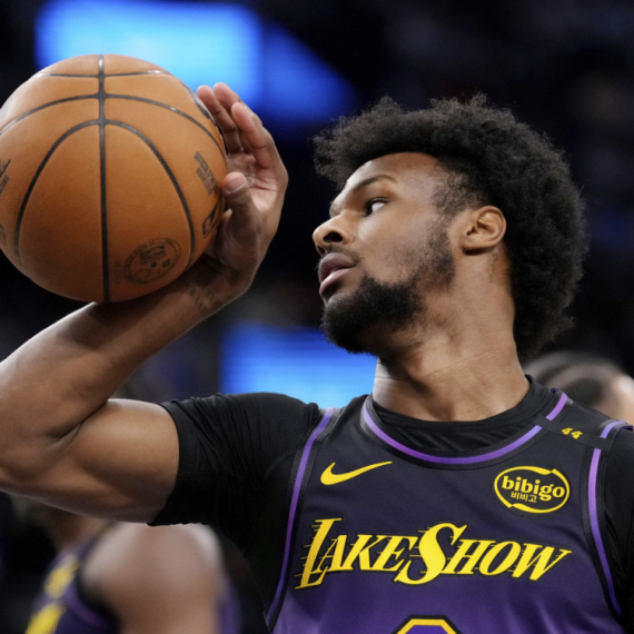 Lebronov sin: "Spreman sam za NBA"; Redik: "Igrao je loše" VIDEO