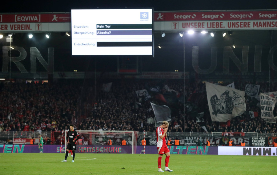 Sudija će preko razglasa obrazložiti odluku nakon VAR-a