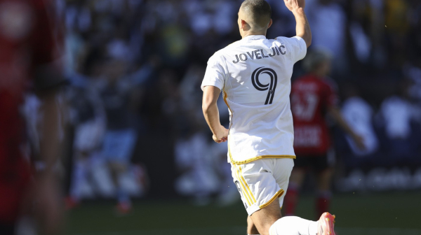 Istorijski transfer: Trejdovan i Joveljić!