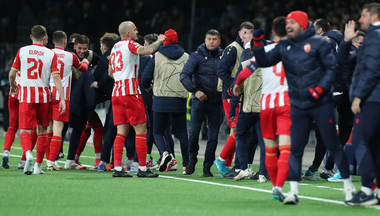 Zvezda u velikom stilu završila LŠ; Milojević odbio da odgovori na pitanje: "Šta mislite?"