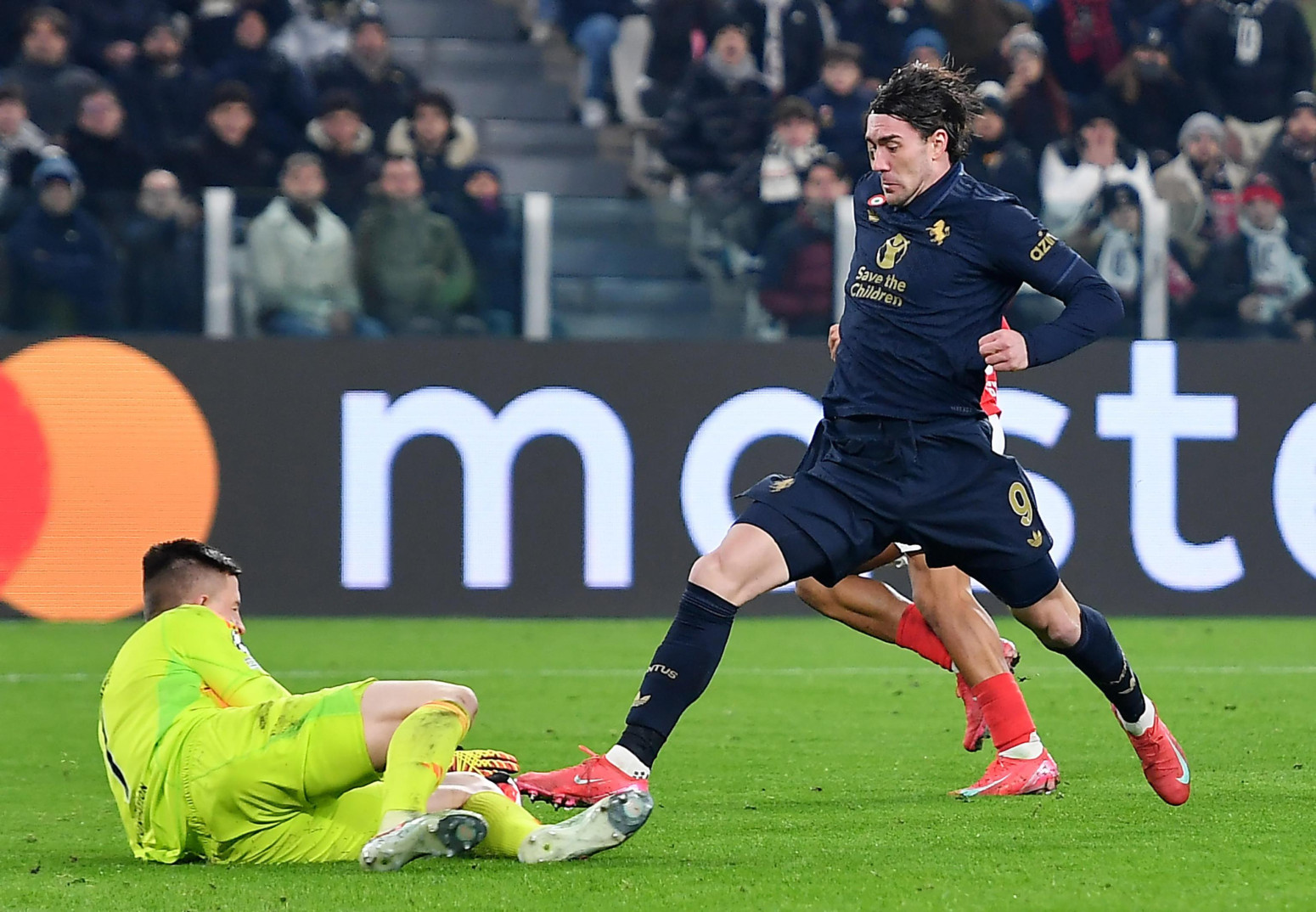 Vlahović opet navukao gnev navijača Juventusa na sebe