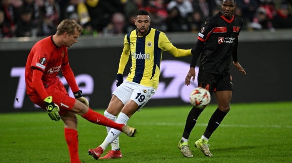 Ludnica u LE: Kiša golova – Fener strepeo na ivici i prošao, Rendžers na dobitku!