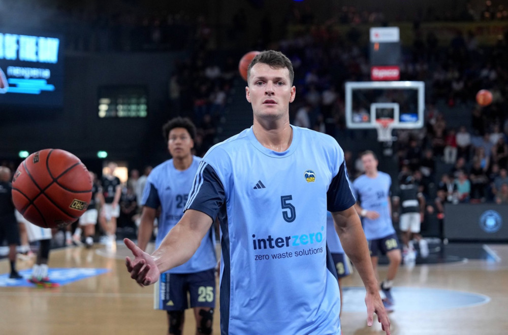 Makabi srušio Zvezdu, pa izgubio od Albe